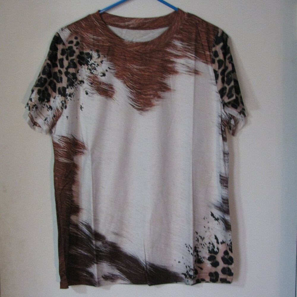 Western Themed Blouse Large New without Tags Silky Soft Quality Animal Print